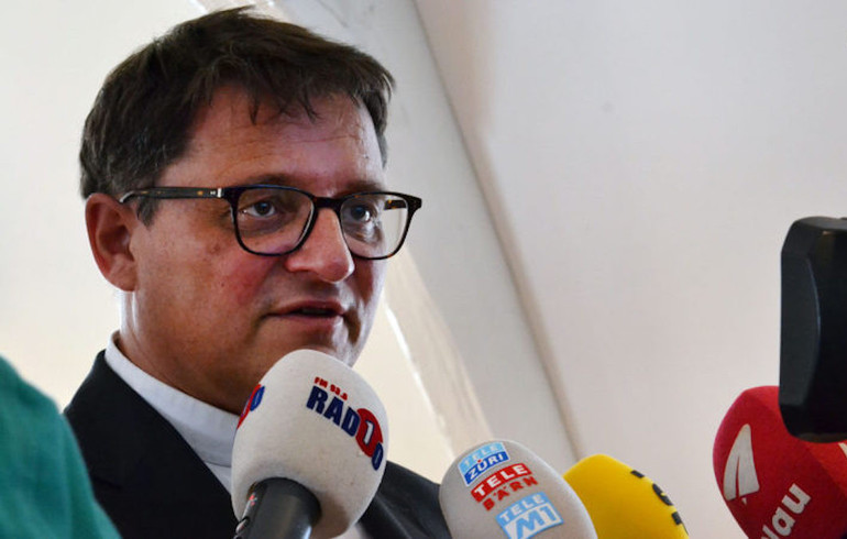 Mgr Gmür refuse de faire un lien entre célibat et abus sexuels