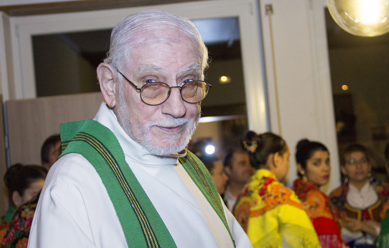 Le Père Gaido a été décoré : les photos !